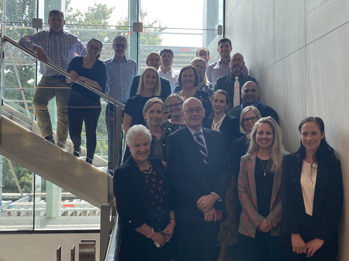 NZAustralia's tweet photo. Former New Zealand 🇳🇿 High Commissioner to Australia 🇦🇺 &amp; current Chief Executive &amp; Secretary of @MFATNZ Chris Seed returned to Canberra last week and met with our High Commission team along with AUS Divisional Manager Dawn Bennet. https://t.co/t4KhmoXHrF