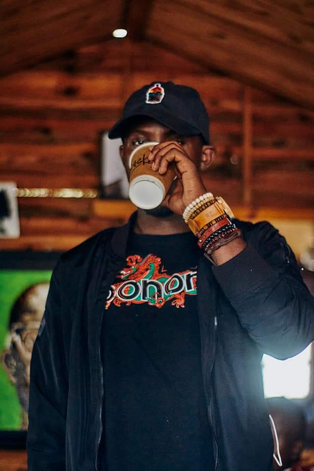 KofiKhafetsa's tweet photo. It's very heart touching that our #freesnap ended a while ago, but since every moment spend @KofiKhafetsa deserves memories. Our man behind the lens, still can capture the moments for only M10 per smile.🙂

#lstwitter https://t.co/pfUo0bDo9b