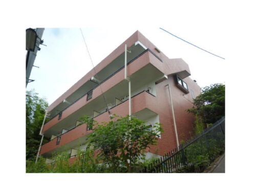 BESTHOUSE19's tweet photo. 【貸マンション】東玉川学園1丁目 3LDK 
家賃149,000円 /月  
光ファイバー 
モニター付きインターホン
大型犬・ルームシェア可広々21.5帖のリビング　
玉���学園前駅より徒歩12分
・礼金・敷金なし
・共益費  11,000円
・建物名
    レフィーニ東玉川学園 https://t.co/MXMJp1YmS5