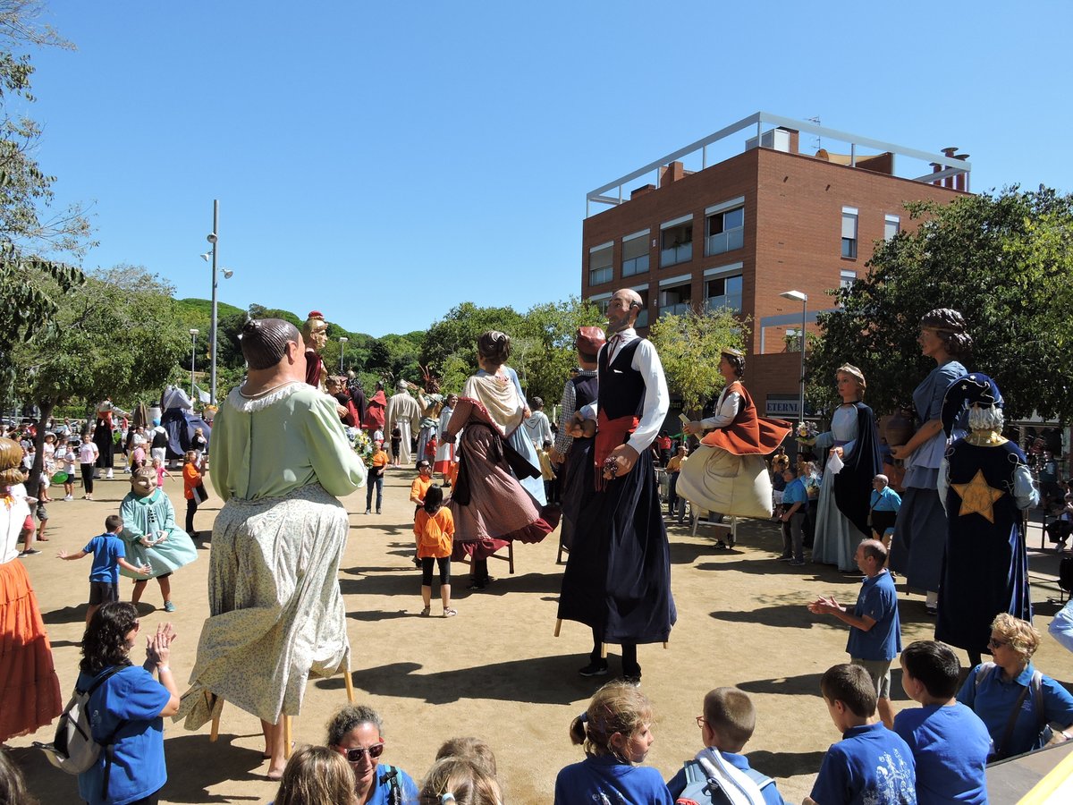 ajalella's tweet photo. 🔔 Obertes les convocatòries de subvencions de caràcter ordinari i extraordinari per a les entitats d'#Alella #Maresme 

📆 Termini de presentació
👉 ordinari: De l'1 al 23 d'abril
👉 extraordinari: fins al 30 de setembre

ℹ️ Més informació: https://t.co/KJLtnJP0Lc https://t.co/R9ld5pHCzd