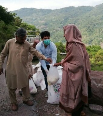 iqbalhaider82's tweet photo. #zoroinu thank you soo much zoro inu team for food charity for needy people in pakistan... hope zoro inu will continue this efforts in future
#zoroinu #Charity #CZBinance #ZoroArmy #zorotoken https://t.co/04K6z37sZ5 https://t.co/v4jCpYESj3