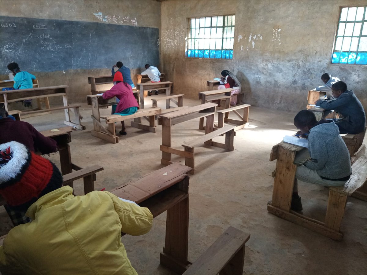 KEeducationfund's tweet photo. The 2022 scholarship interviews have begun across the country .We wish all the interviewees the best in this process .If you wish to support a new student through high school this is the perfect time to join KEF 
visit our website https://t.co/TW7lRCc30n https://t.co/VVssig7trJ