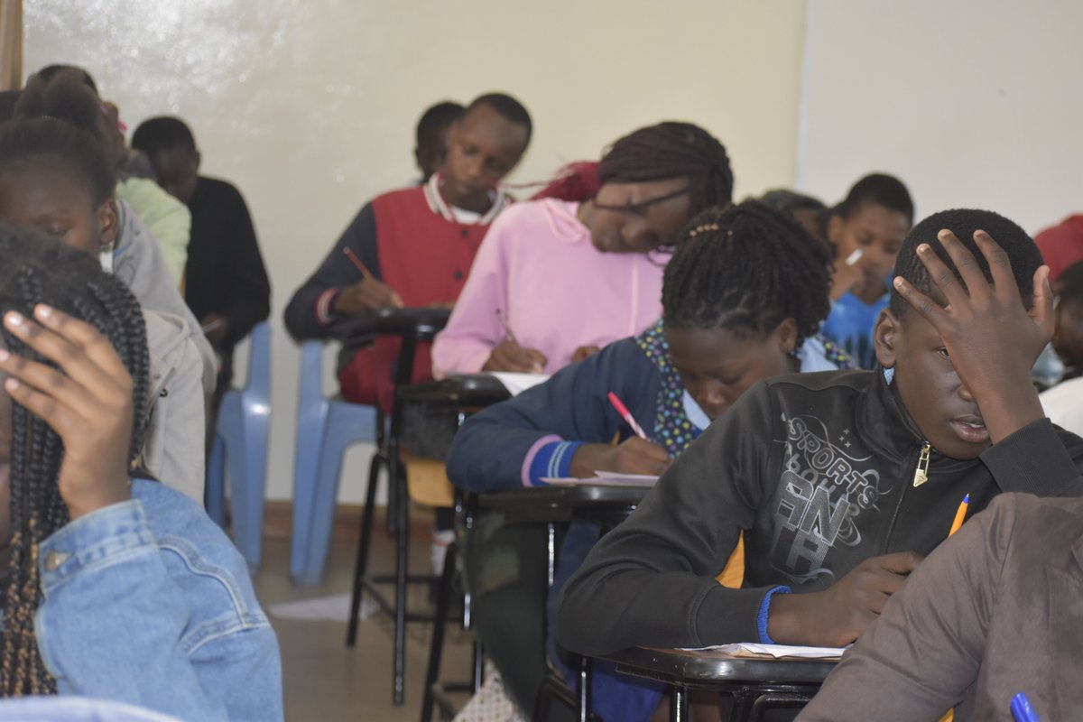 KEeducationfund's tweet photo. The 2022 scholarship interviews have begun across the country .We wish all the interviewees the best in this process .If you wish to support a new student through high school this is the perfect time to join KEF 
visit our website https://t.co/TW7lRCc30n https://t.co/VVssig7trJ