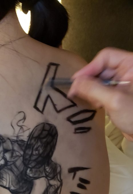 有無人估到我地今次畫咩😂😂😂 #hksp #hksecretparty #nudeart #wifi https://t.co/dOYBHZysPu<a href="/tag/hksp"class="tags">#hksp</a><a href="/tag/hksecretparty"class="tags">#hksecretparty</a><a href="/tag/nudeart"class="tags">#nudeart</a><a href="/tag/wifi"class="tags">#wifi</a>