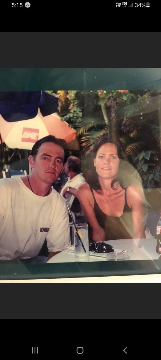 Turned 52 today
This was 25 years ago, holy shit 🤣🤣🤣🤣🤣🤣