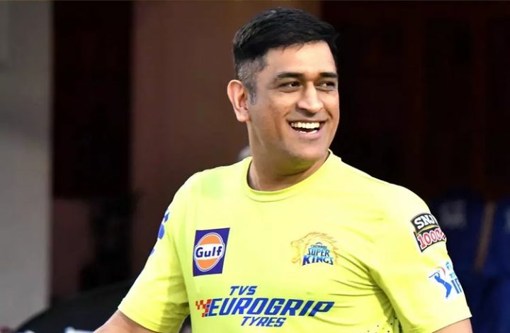 sid_dhoni_3087's tweet photo. Sachhi si haii yeh taareefein,
Dil se jo maine kri haiii💜
Jo tu milaa toh saji haiii..
Duniya meri humdum👉🏻👈🏻🥺❤️... https://t.co/3XA4D3pzxq