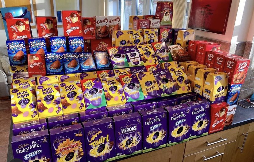 hil3494's tweet photo. Team Hill Charitable Trust are collecting Easter Eggs again as a little treat for Oldham’s Young Carers this Easter! If anyone would like to donate an Egg to our collection it would be greatly appreciated!! Many thanks as always for your support!👍👍 #WorkingTogether @Oldham_Hour https://t.co/cyKtzLbacM