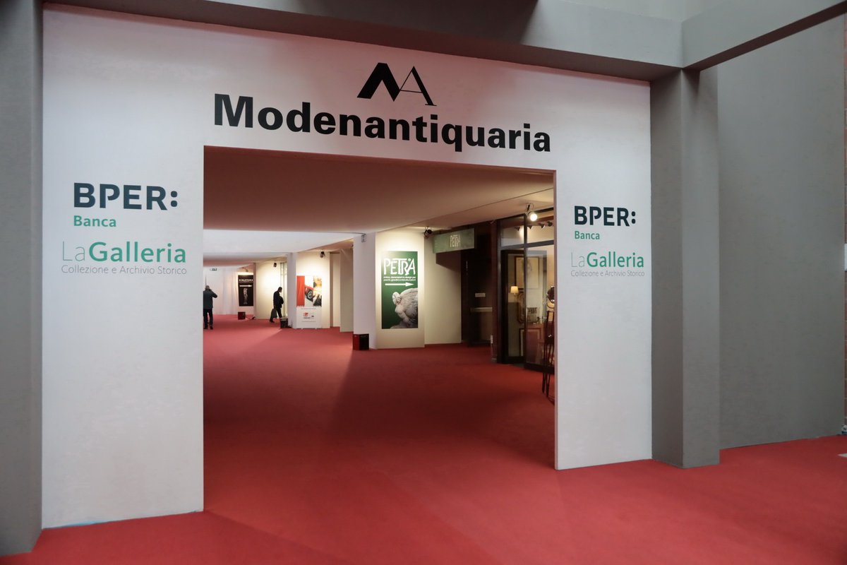 BPER_Banca's tweet photo. Sono state giornate ricche di arte e bellezza 🤩
Arrivederci a #Modena il prossimo anno con il meglio dell'#antiquariato! @modenantiquaria #modenantiquaria
#modenafiere #lagalleriabper https://t.co/2YyiT4GMDf