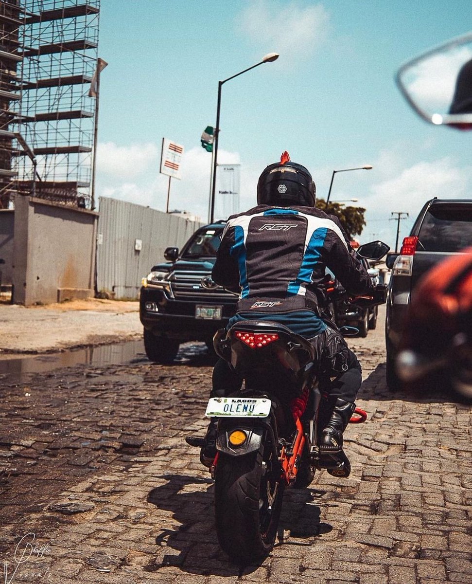 Badgang_ng's tweet photo. ARE YOU READY FOR THE WEEK?
We are going into week with so much positive energy! Bad vibes stay far away!
Let's do this!!
📸 @shotbyghaffie
#family #BoundbyPassion #love #positivity #motorbike #motrocycle #motorcyclelover #bikersofinstagram https://t.co/uxFQy6vv1W