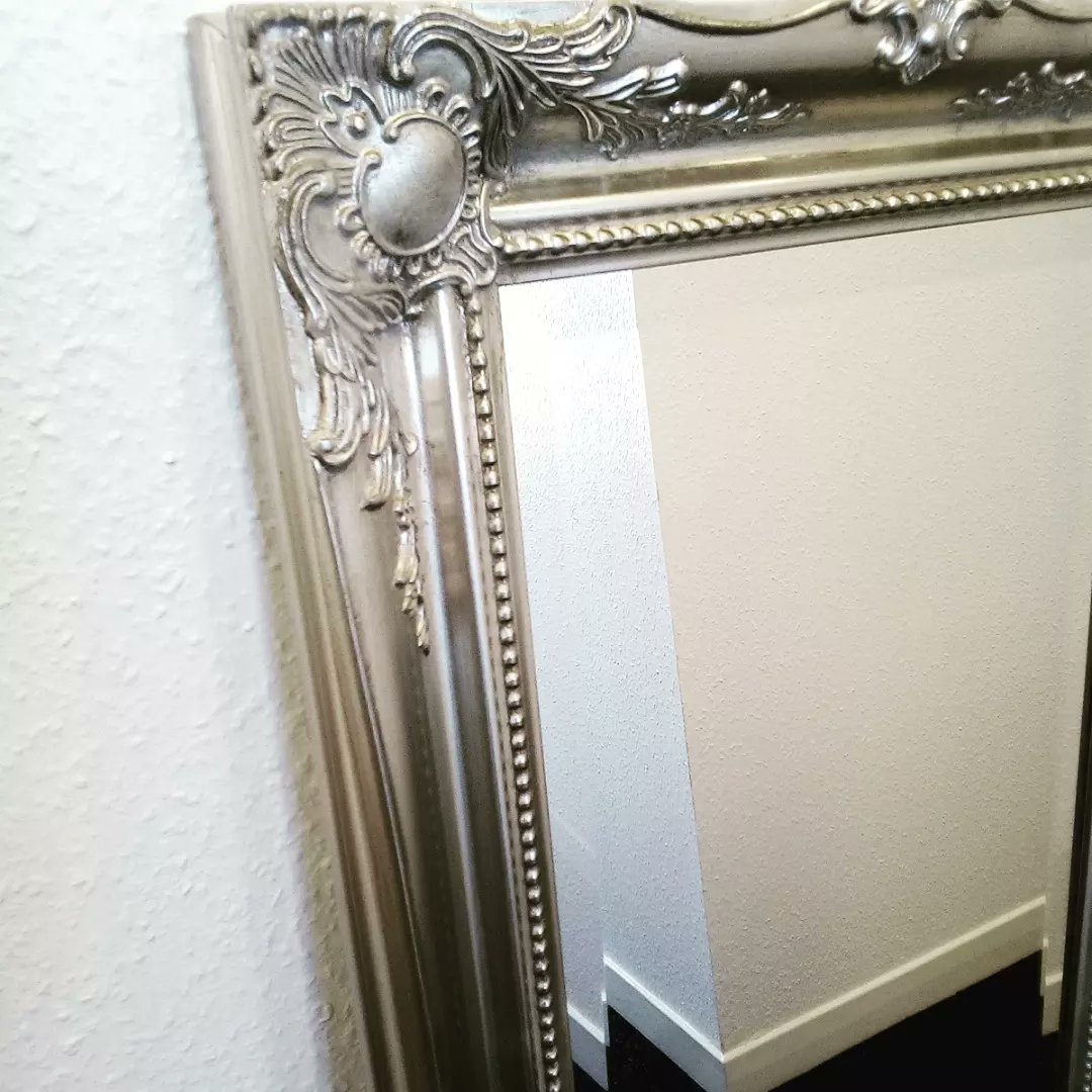 visitgallery27's tweet photo. Standing mirrors ❤️ 
We've got some 👍
Beautiful and ornate 👌

Now available at Gallery27 @visitgallery27 https://t.co/ghujZgKfx8
