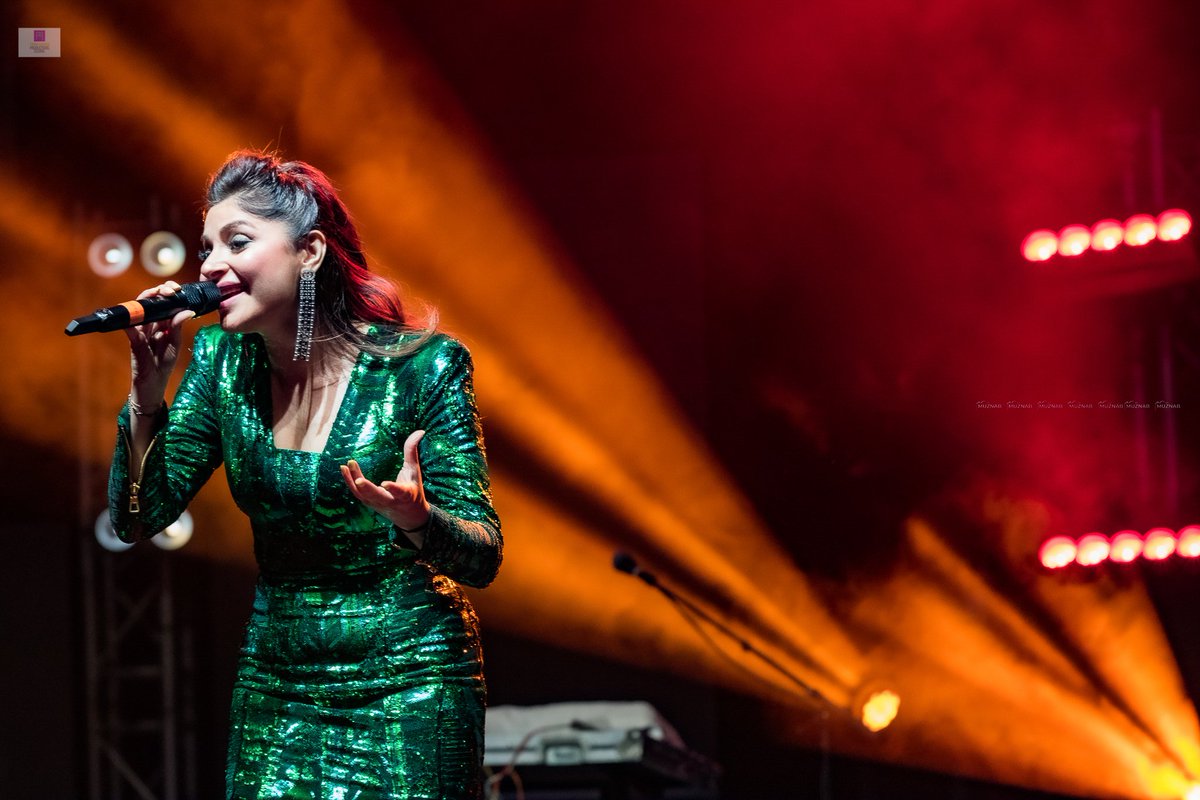 abyrkhan's tweet photo. @TheKanikakapoor live in concert in #NewYorkCity #kanikakapoor
Photography by @muznabclick (Instagram) https://t.co/ERo6HHldGs