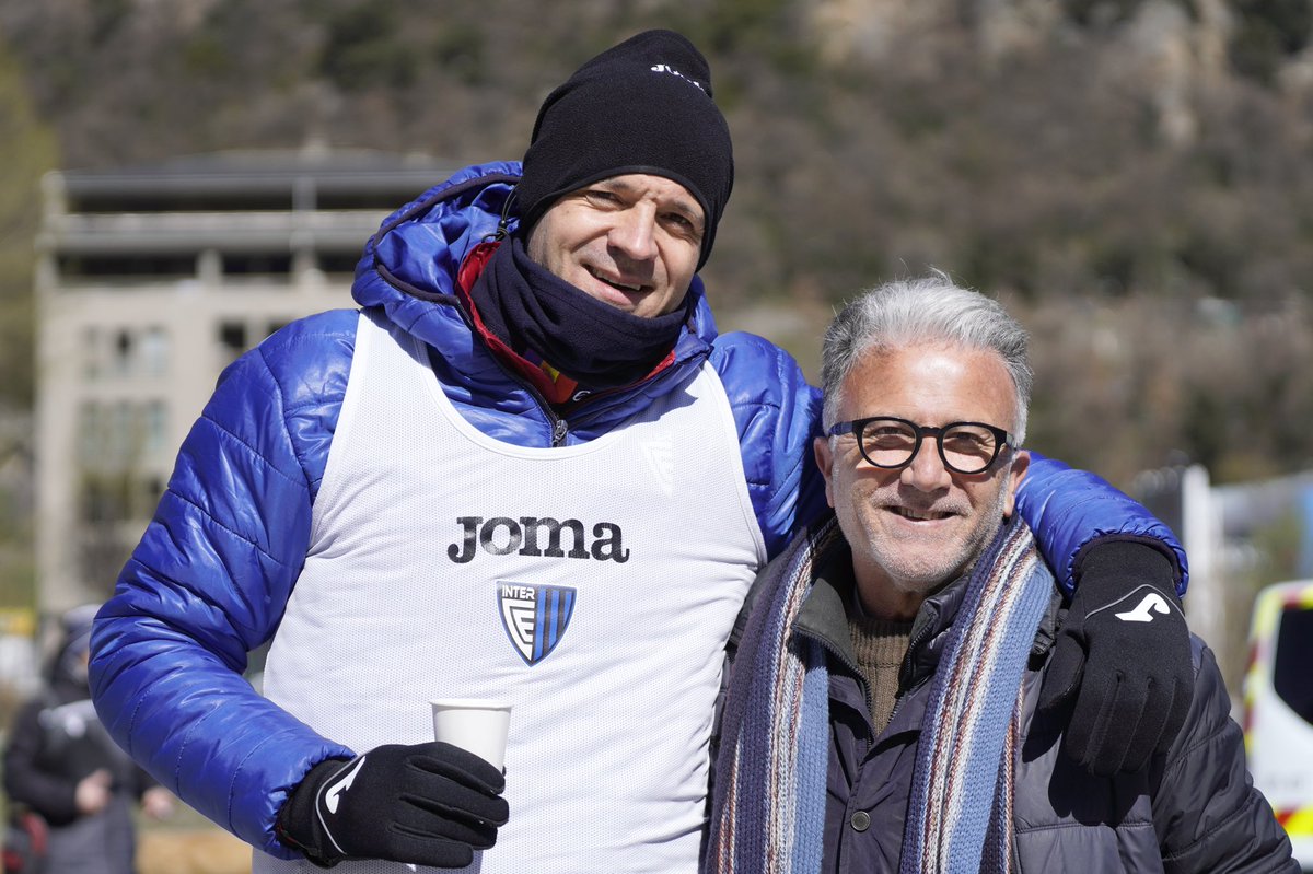 ildelima6's tweet photo. The number 1, el ‘viejito’ Tonono 🇦🇩⚽️🇮🇨🔝 #andorra #laspalmas #canarias  #tonono #pedri https://t.co/HU7dyi263A