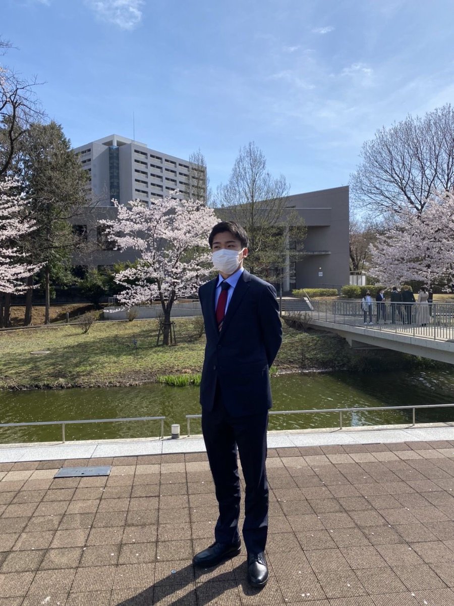 forestvoice2's tweet photo. S N Sやテレビを見ていると憂鬱になることばかりですが、若者たちには夢を持って生きていける世の中になってほしいものです。#息子の入学式 https://t.co/SCV4uDQOn0