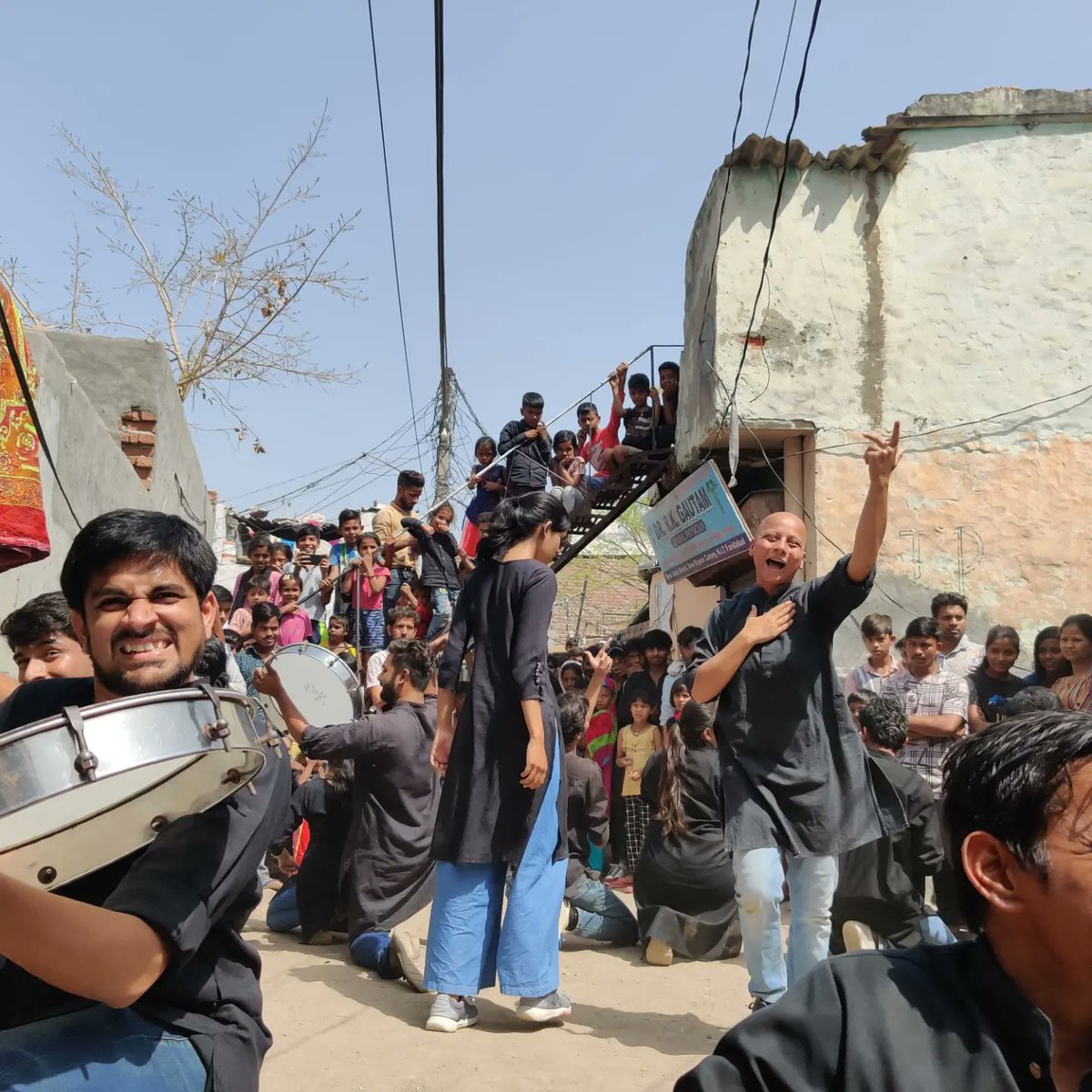 sukhmanch's tweet photo. Street play 'Pehal' directed by @ShilpiMarwaha at Faridabad, Haryana
.
#sukhmanchtheatre #shilpimarwaha #sukhmanch #nukkadnatak #streetplay https://t.co/Smlgoq41Qq