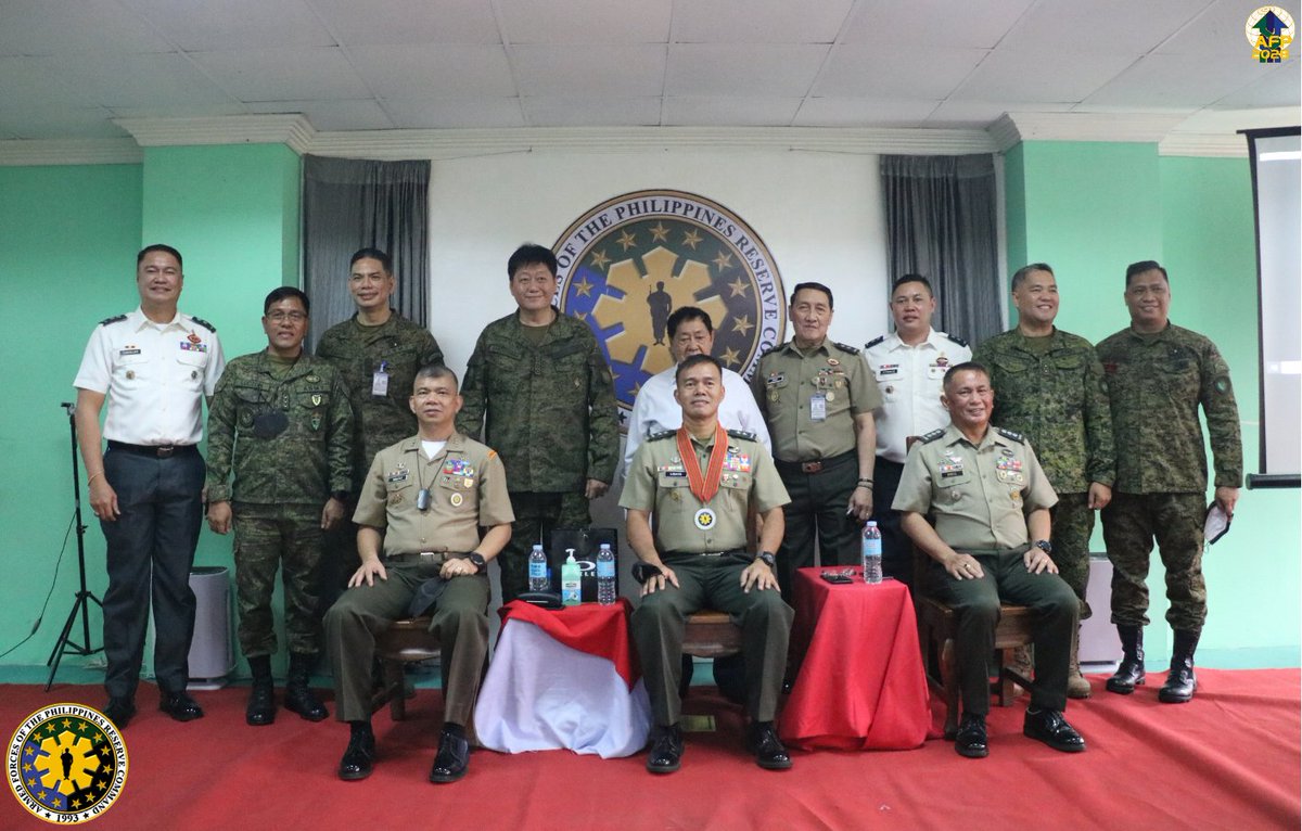 AFPRESCOfficial's tweet photo. AFPRESCOM@29
The AFP Reserve Command commemorated its 29th founding anniversary bannered with the theme: “Laang Kawal Kabalikat Tungo sa Kapayapaan at Kaunlaran” on the 1st day of April 2022 at Headquarters AFPRESCOM, Camp General Emilio Aguinaldo, Quezon City. https://t.co/YYUnfjGmHo
