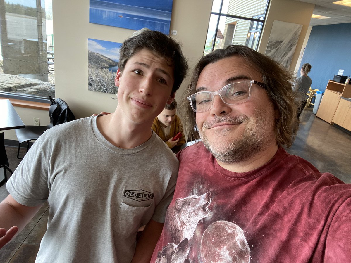 RealWut's tweet photo. Met the man himself today. @jackblack https://t.co/XfeXR8hED1