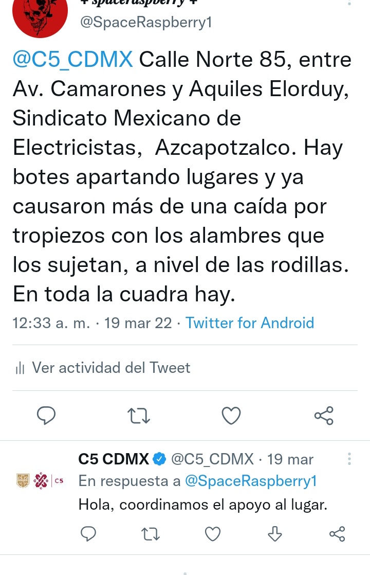 SpaceRaspberry1's tweet photo. @UCS_GCDMX Ya se había hecho la denuncia. Nunca los quitaron. Nunca llegaron. https://t.co/xjpo1DDO2P