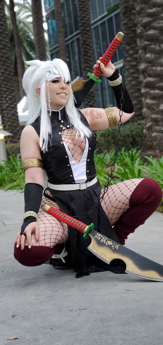 UniAstronaut's tweet photo. I was Tengen Uzui today at Wondercon! Thank you all for being so incredible this weekend ❤️ https://t.co/gVV4ZFUSIt
