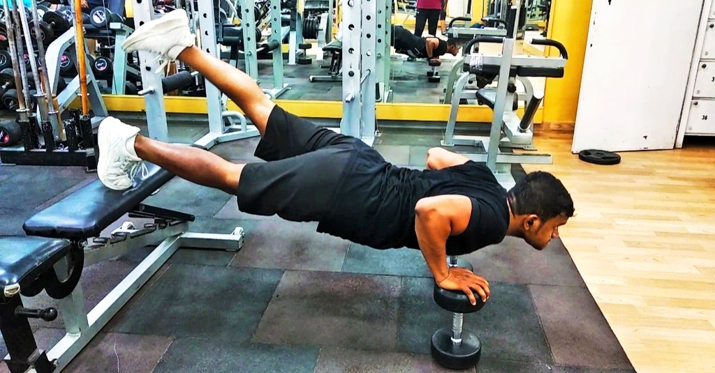 MayurVoice's tweet image. You can increase your Strengths n balancing power with daily routine of workouts. everything&apos;s is possible.
#FitnessMotivation By @MayurVoice 
#BenchDips #DailyGym
#FitnessAddict #FitnessGoals