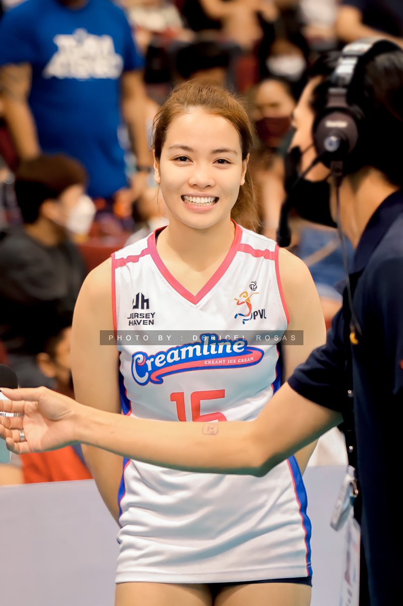 dori_ceL's tweet photo. Congrats! POG! #jemagalanza 🏐🙌🏻💗 https://t.co/y4Dzp965wB