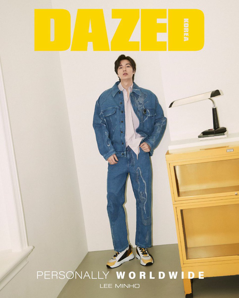 ActorLeeMinHo's tweet photo. [#이민호]
#데이즈드 스페셜 에디션 커버를 장식한 이민호 배우! 
아침부터 심장을 송두리째 흔드는 눈빛, 손짓, 분위기까지 완벽한 커버 4종이 공개되었습니다 :) 

이민호 배우의 열일 소식으로 시작해보는 4월, 봄과 여름에도 이민호 배우와 함께해보아요♥ https://t.co/shQidxKrOG