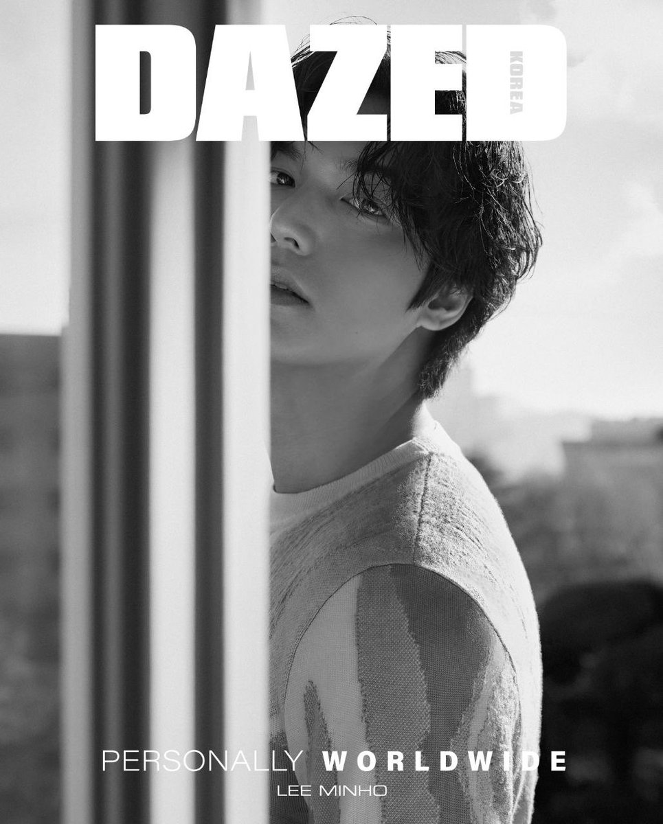 ActorLeeMinHo's tweet photo. [#이민호]
#데이즈드 스페셜 에디션 커버를 장식한 이민호 배우! 
아침부터 심장을 송두리째 흔드는 눈빛, 손짓, 분위기까지 완벽한 커버 4종이 공개되었습니다 :) 

이민호 배우의 열일 소식으로 시작해보는 4월, 봄과 여름에도 이민호 배우와 함께해보아요♥ https://t.co/shQidxKrOG