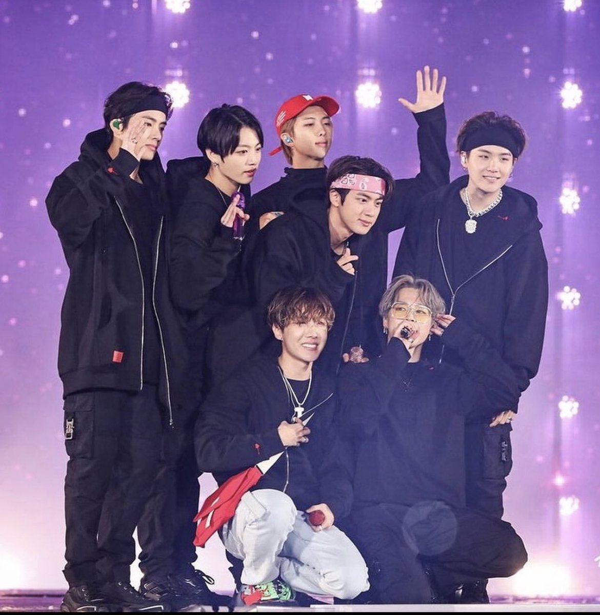 JabouriTota's tweet photo. I love you so much my Universe 🪐 💜👑#OurProudBTS https://t.co/426luXpE3Q