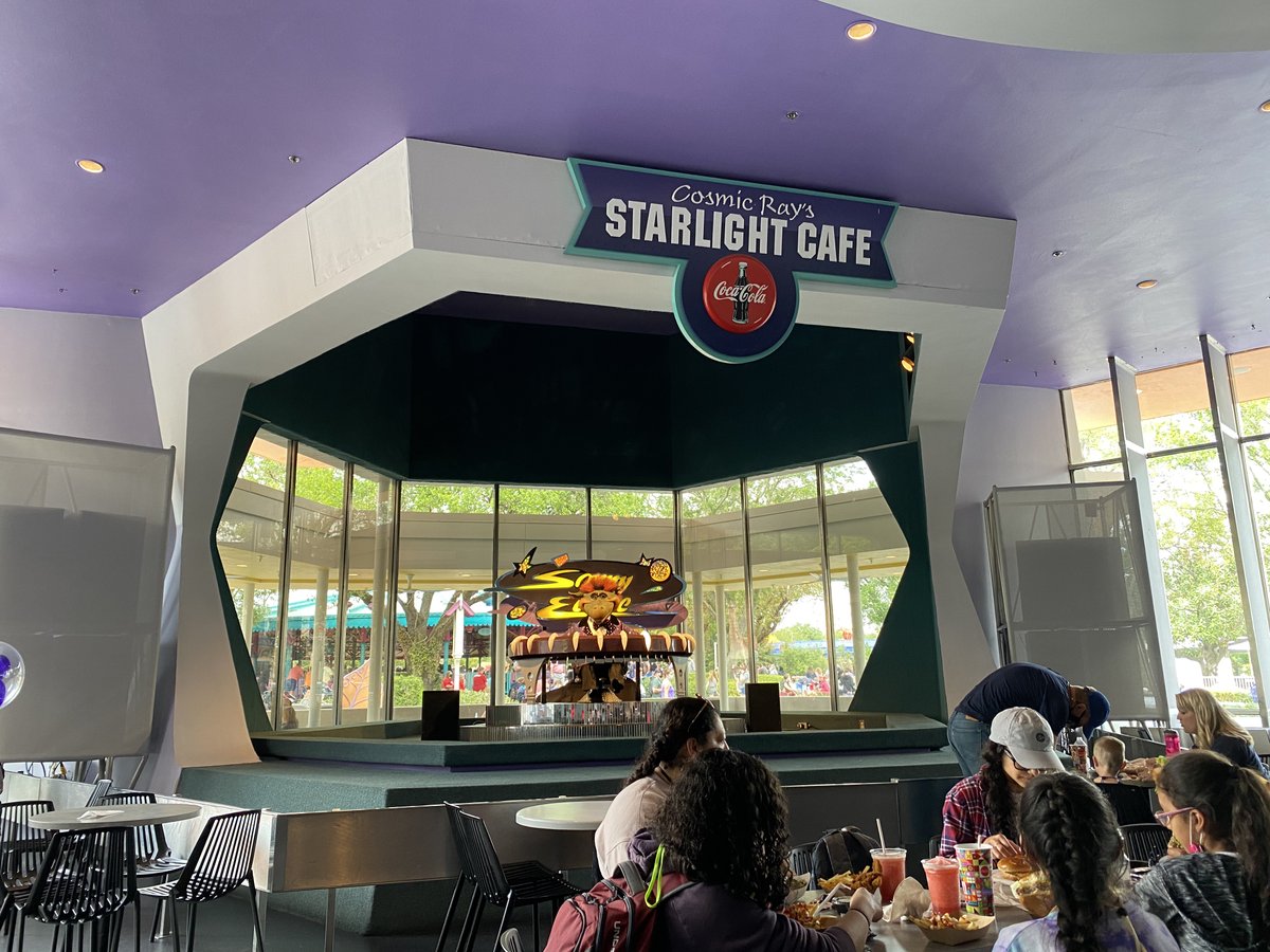 TheScottJayro's tweet photo. #CosmicRaysStarlightCafe is my happy place.
I will make #SonnyEclipse Star Wars canon one day, I swear on it. https://t.co/FD7lV3ZkwB