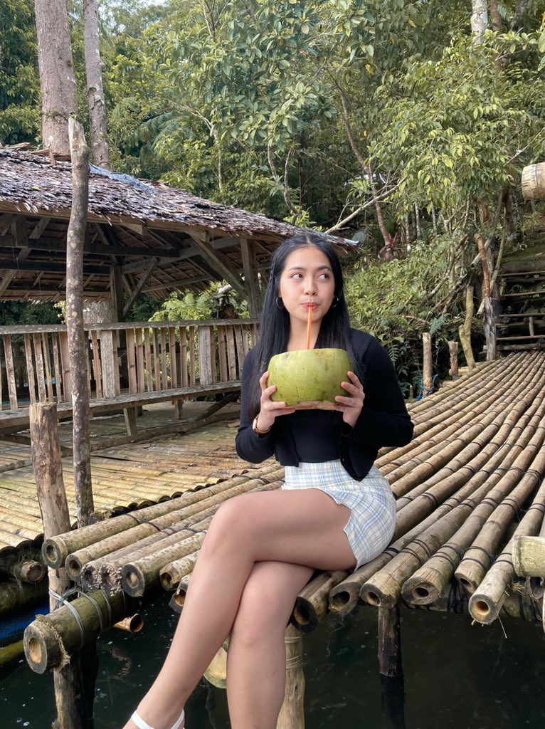 ricakriemhild's tweet photo. I love coconut 🥥 https://t.co/DKGIjKOV5Q
