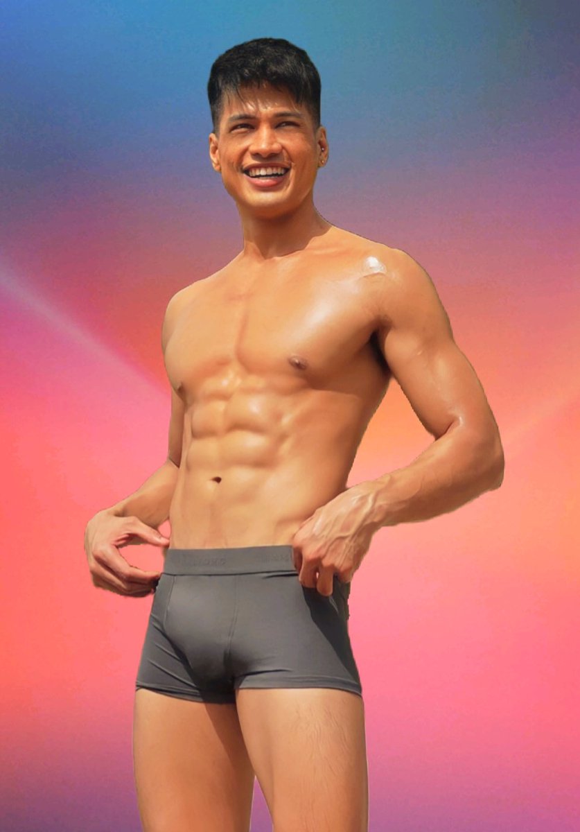 PCaster_'s tweet photo. Natulala nalang ako sa laki nyan Vin. 🍆🍆🍆 https://t.co/kO17Mak6mV