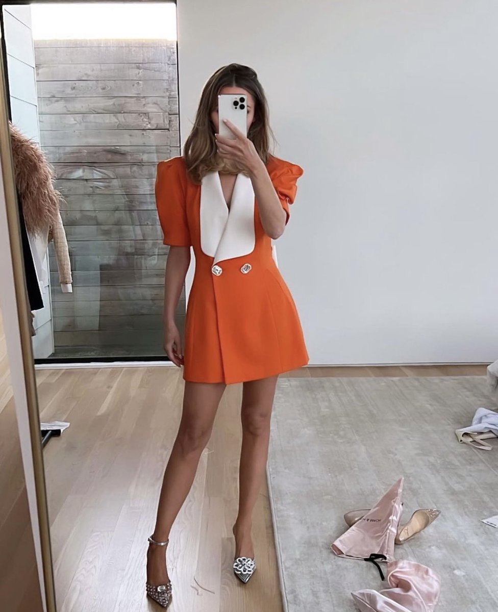 nanajacqueline_'s tweet photo. Aperol orange, trending for spring. Get dressed with #Bridget wearing the #Resort21 Alia Dress. 🍊
Spring ready https://t.co/DabXshdZWg.
#NanaJacqueline
#NJGirls #NJStyle https://t.co/3pYhPf2Mhs
