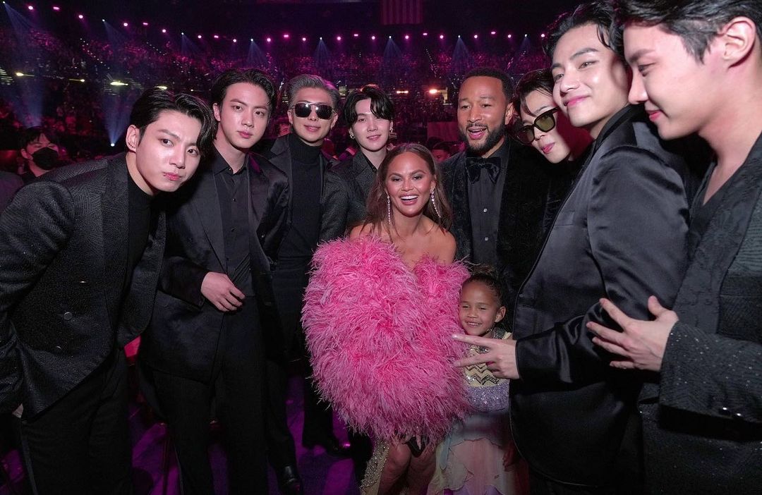 bts pics tweet media