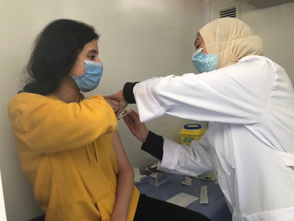 ShahedAgha5's tweet photo. #Vaccines save millions of lives each day. On the first day of #Ramadan, I had my second #Dose.
"When it comes to #vaccines, nothing can prevent us to save ourselves and others ".
#VaccinesSaveLives
#corona #keepsave #health
https://t.co/5c0f0v2zim https://t.co/MwriJ6JgJb