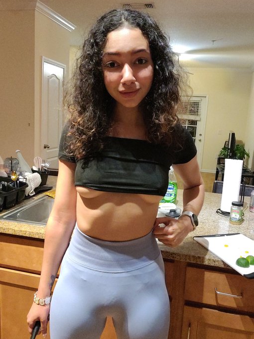 Watch nomi 🧇's leaked NSFW photo on TwXstars