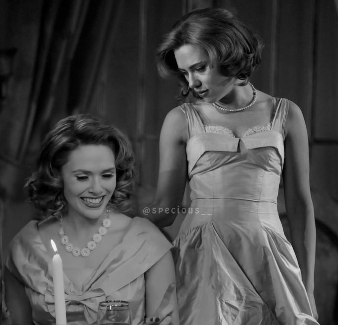 Let’s take a picture now, cause I don’t want to forget the way you looked at me when everything was perfect…❤️