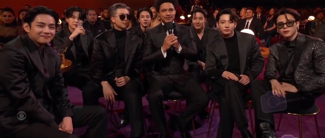 BanggShe's tweet photo. BTS 8th member, sunbaenim @Trevornoah. J Hope prolly saying "take me to South Africa "🤣💜💜
#BTSARMY #BTS #sunbaenimnoah https://t.co/Buowezos3h