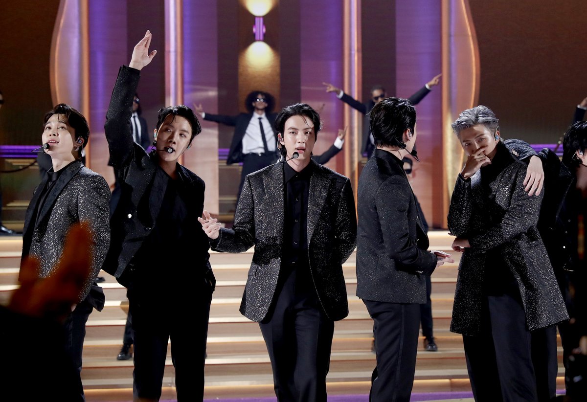 etnow's tweet image. Not us rewatching the #GRAMMYs to see @BTS_twt perform again. 😓