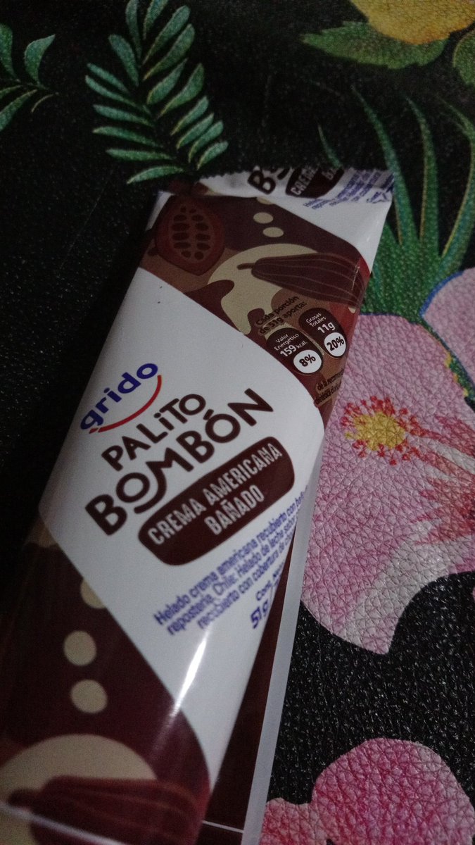 Gabriel79453218's tweet photo. Esto de trabajar en una heladería va a terminar mal entre que como helado gratis y compró cajas de helado mmmm https://t.co/oIHqVaPdTB