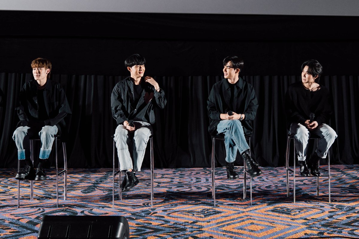 WEED_ENT's tweet image. ฮอตไม่แผ่ว! แรงไม่หยุด! “นิ่งเฮียก็หาว่าซื่อ” ดัน #CutiePieEP7 ขึ้นเทรนด์ทวิตฯอันดับ 1 ข้ามคืน ทำลายสถิติยอดทวิตกว่า 2 ล้านทวิต

Link👉facebook.com/10801995766717…😃

#นิ่งเฮียSeries #CutiePieSeries
#ZeePruk #NuNew #ZeeNunew #TutorYim #Mynameis_Yim #TutorKrp #mmaxmax #MaxNat #natasitt