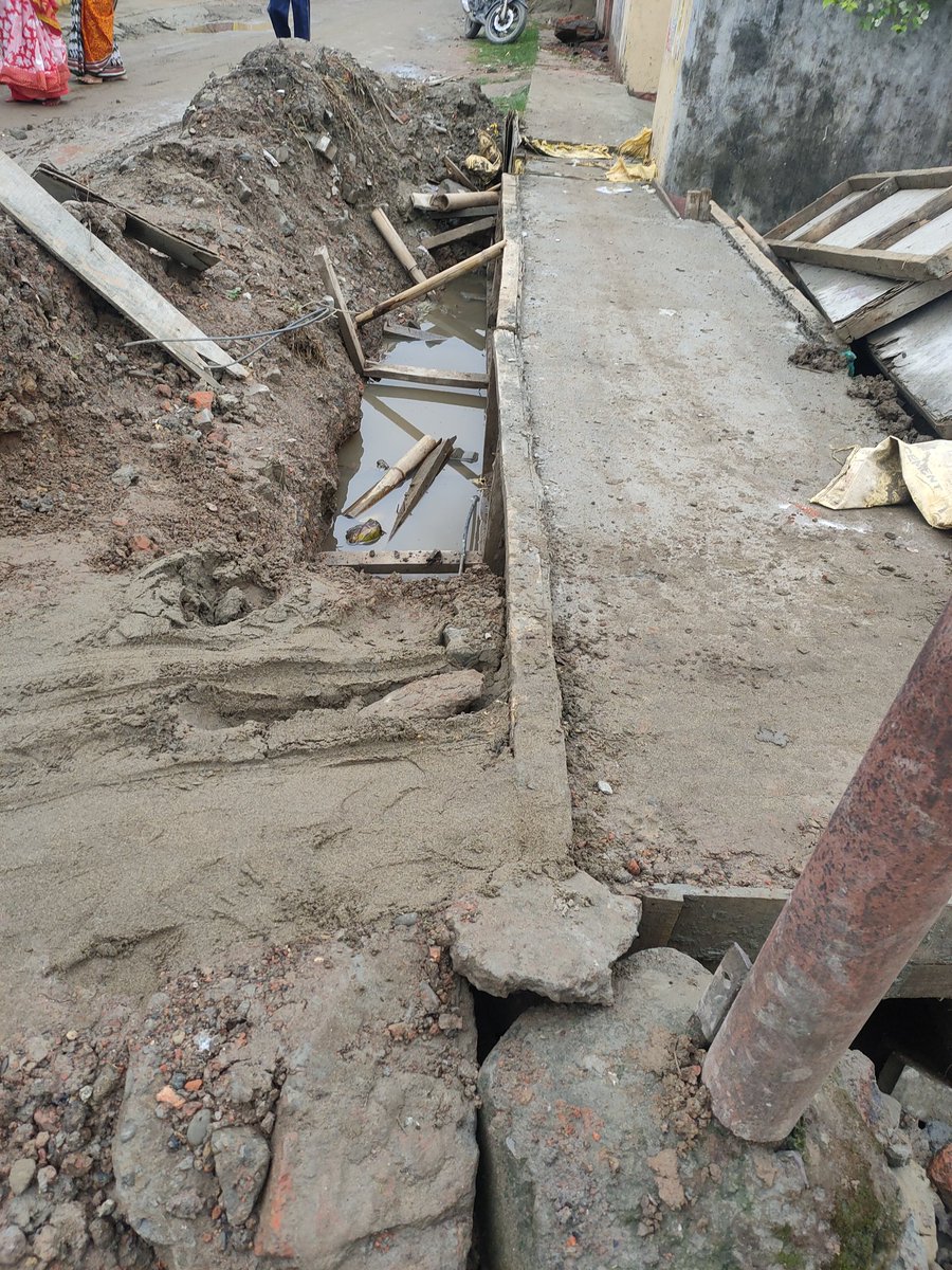 KishhCh's tweet photo. Tinsukia, Ward II, Congress Colony.

Unless the govt is planning to drive tanks over this culvert, I don't see any valid reason why this has been left like this for over 10 days now. Just survived a fall over this pit.
@BjpAssamPradesh @NewsLiveGhy @AamAadmiParty @NELiveTV @ndtv https://t.co/EagDWDYGmm