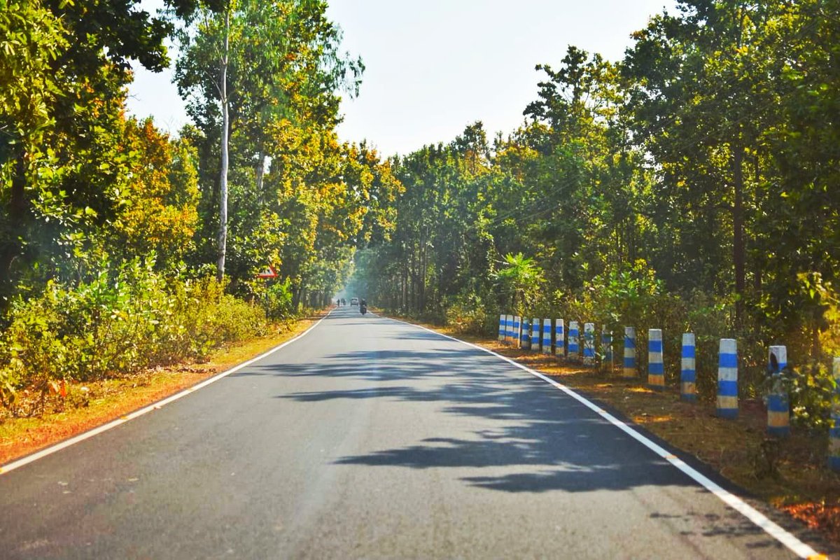 bmswbunit's tweet photo. প্রাকৃতিক সৌন্দর্যে ঘেরা, বনজ সম্পদতে ভরপুর_অরণ্য সুন্দরী "ঝাড়গ্রাম জেলা" এর স্থাপনা দিবসে সমস্ত ঝাড়গ্রাম বাসীকে হার্দিক শুভেচ্ছা ও জহার🙏
#ThE_hEarT_oF_Jangalmahal
#JhargramDistrict
#WestBengal https://t.co/AMrgJ8nRCa
