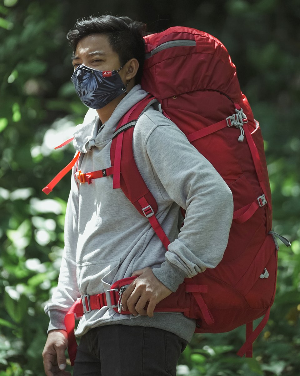 Ekspresi mimin di siang hari ini gara-gara pagi tadi lupa sahur😏😏⁠
⁠
Areingers, ada yang sama juga kah? Apa gara-gara ga dibangunin ayang?😆⁠