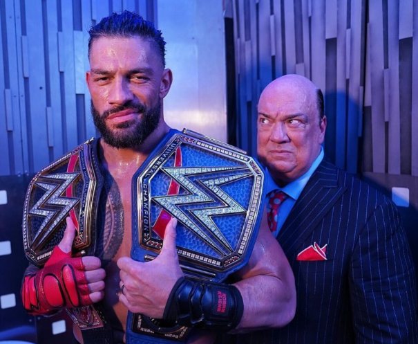Ulises_RECORD's tweet photo. SE IMPUSO EL JEFE TRIBAL ☝️

Roman Reigns venció a Brock Lesnar en la pelea más grande de todos los tiempos en #Wrestlemania. Ahora el samoano es el máximo campeón de la empresa al ostentar los dos títulos mundiales. https://t.co/rnTp5rxVQi