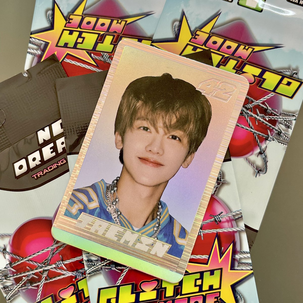 guys… this jaemin card… 😭