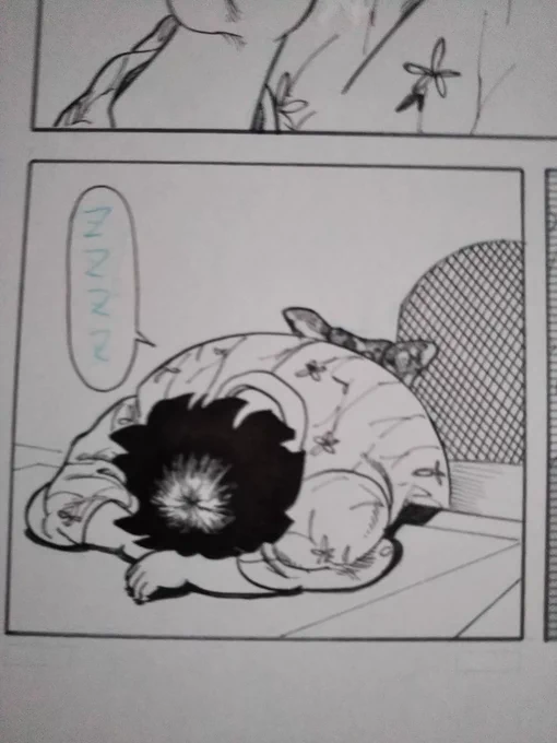 今日は休みなので起きてからずっと
映画を観てるんだけど、何度も寝てしまうの。すでにトータル十時間以上は寝てる。
眠り姫になってしまったんじゃないかと心配になるの←殴られそう 