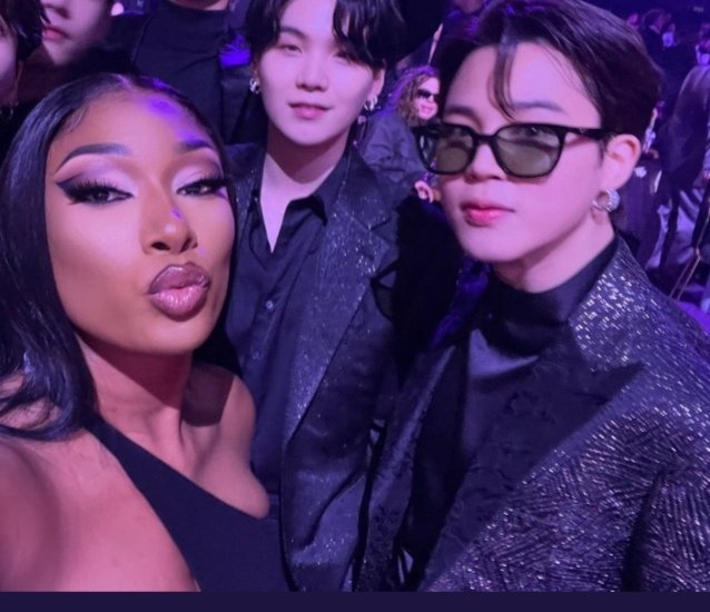afro_jimin's tweet photo. @theestallion @bts_bighit How could you survive with this man besides you
JIMIN JIMIN is in another level of Charms today
Park Jimin 🔥😎 https://t.co/amCknl5X8B