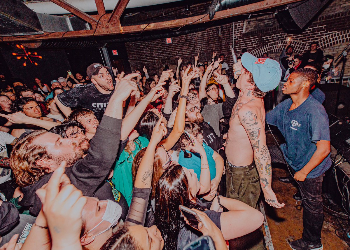 Chris_BYAM's tweet photo. Thank-you Philly you guys always bring the heat ♥️ 🙏, till next time ✌️ 🙂. 📸 @larsjuveland #betweenyouandme #byam #armageddon https://t.co/oExKcW2Z07