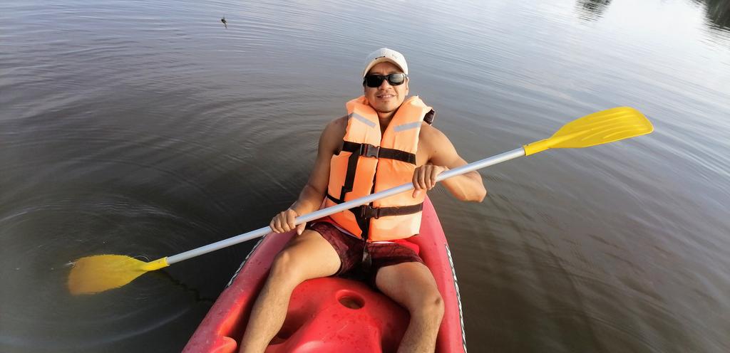 moisesp602's tweet photo. Remando en la laguna de Manacamiri 🚣‍♂️ https://t.co/grMN3GgYnm