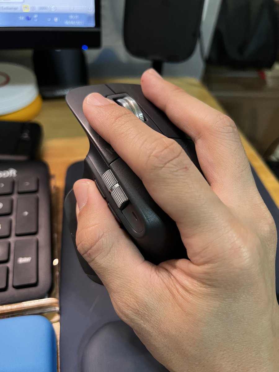 หนึ่งหนึ่งกับแมว7ตัว 😽🐱 tweet media