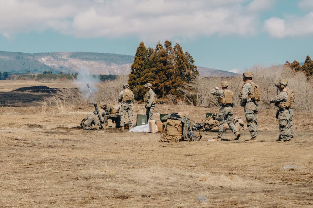 IIIMEF's tweet photo. #Marines with the @31stMeu and members of the @jgsdf_gcc_ardb conducted a live-fire mortar shoot to sustain maritime readiness and to integrate Japanese forces in training for MDX-ARDB.
@USMC photos by Cpl. Grace Gerlach
#USMC #Military #ReadytoFightNow #USJapanAlliance https://t.co/CZ9WUUn9Bt